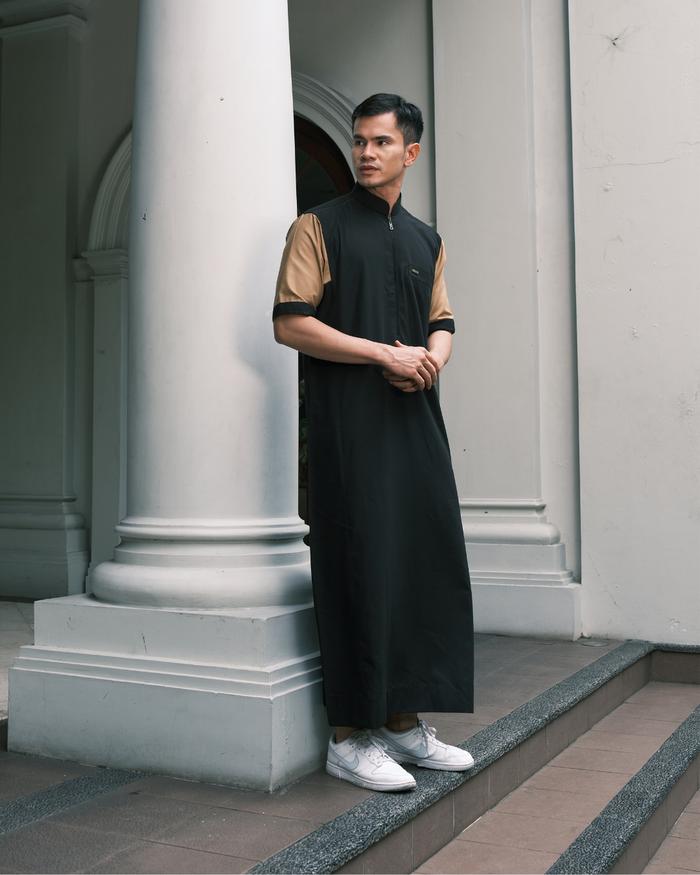 THOBE MUSLIM PRIA GAMIS EKSLUSIF SH-158 HITAM
