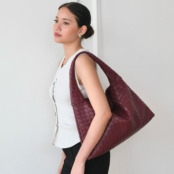 LOUDE | Rana Woven Hobo bag | Woven Bag | Shoulder Bag | Tas Bahu