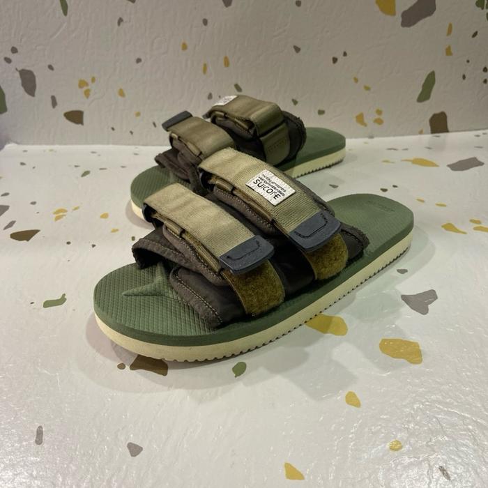 Sandal suicoke Size 35/22cm kondisi terbaik Sendal