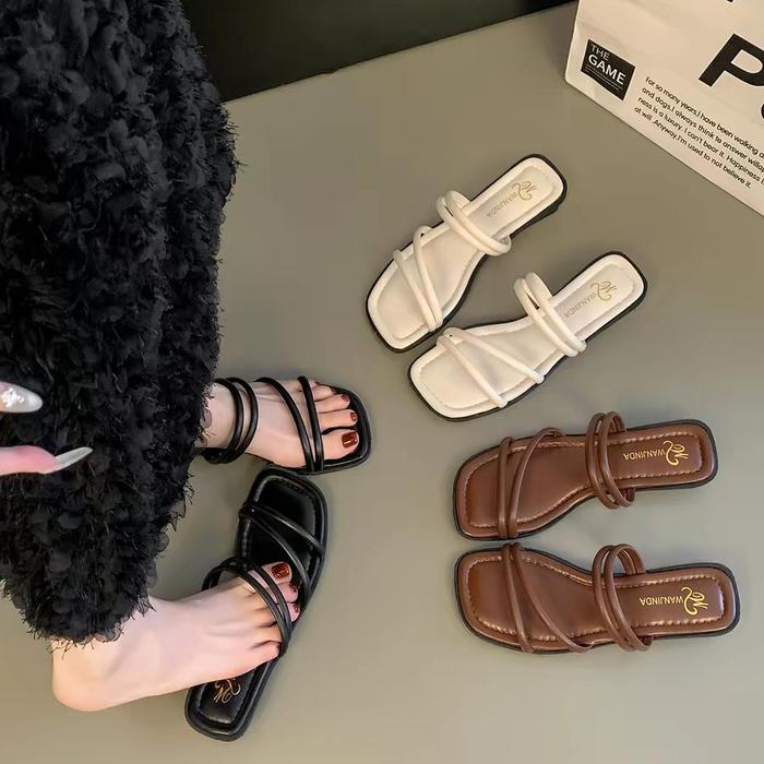 LIVIA Sandal Wanita Model Flat dengan Tali Karet Nyaman untuk Harian - Sepatu Sendal Shoes Safety Se
