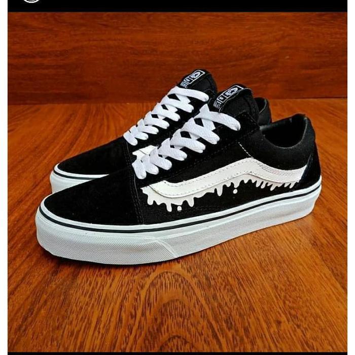 sepatu pria sneakers Vans lumer