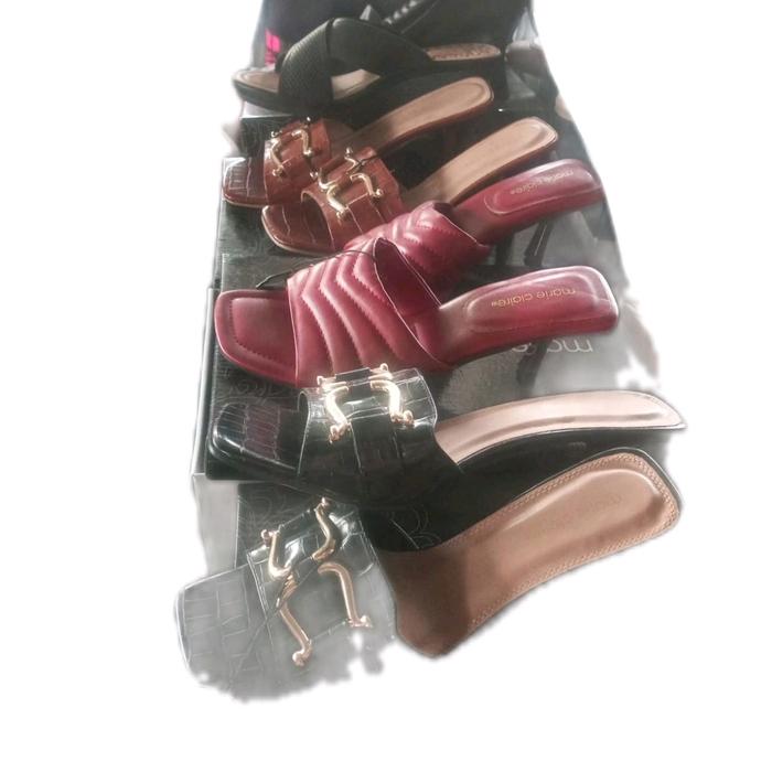 sepatu,flat shoes , bustong brand bata , marie claire