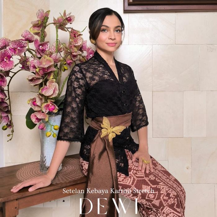 SETELAN KEBAYA BROKAT HITAM DEWI | SET BROKAT SEMI PRANCIS KANCING JAMUR