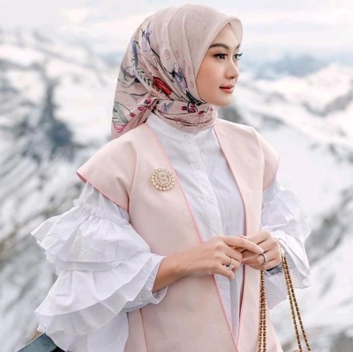 Buttonscarves Nada 1.0 FIS with Indah Nada Puspita NEW