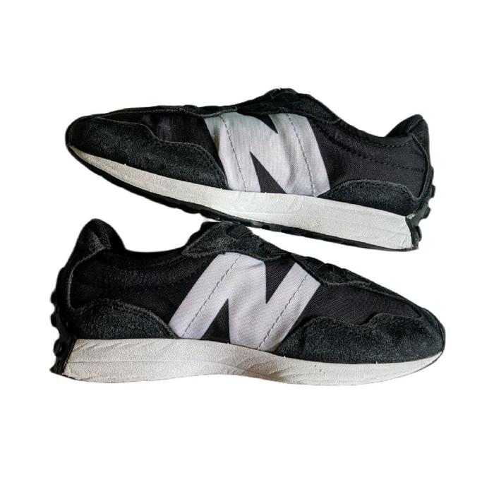 Sepatu Anak Brand NB New Balance 327 Insole 17,5 cm