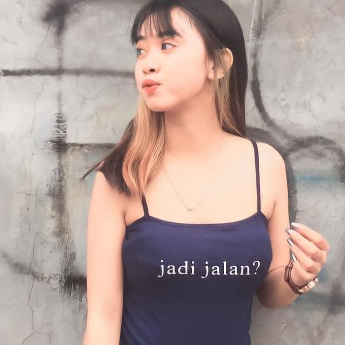 Basic Tank Top Premium Custom Tali Tipis Wanita Warna Brick Red Ukuran S M L XL Dengan Tulisan Bikin