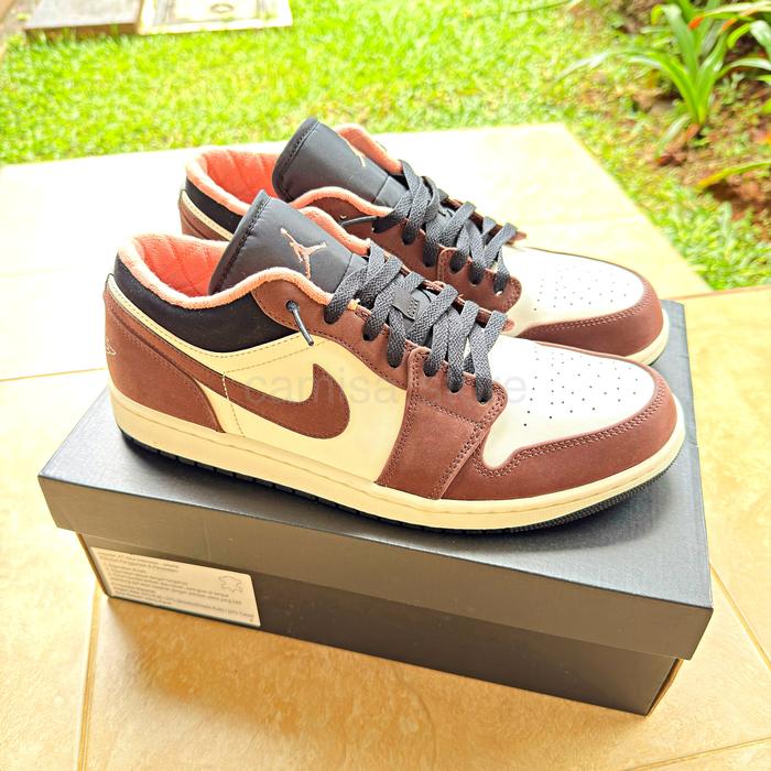 Air Jordan 1 Low SE Lt Chocolate Crimson Bliss Original Size US 11.5 Second (DC6991 200)