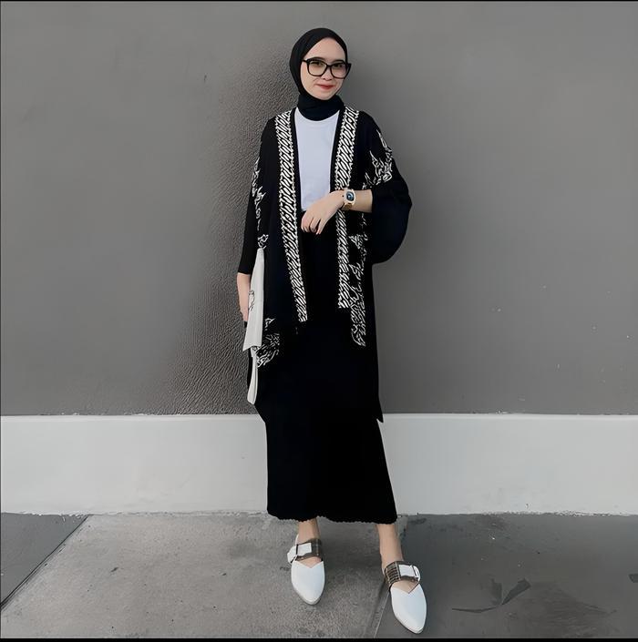Cardigan Batik Wanita Kimono Outer Batik Kimono Api Hitam Katun Putih Long Cardigan Dress Waffle