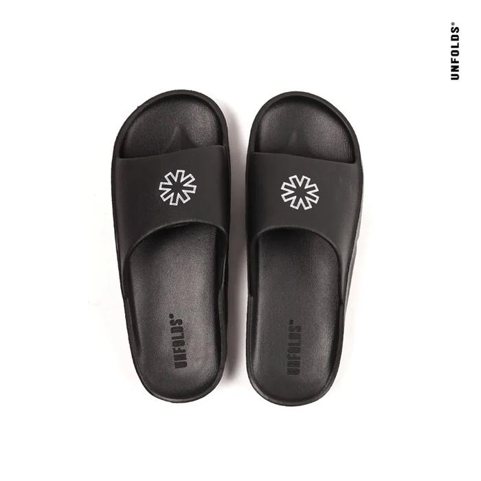 Unfold sandal slider hitam symphonic