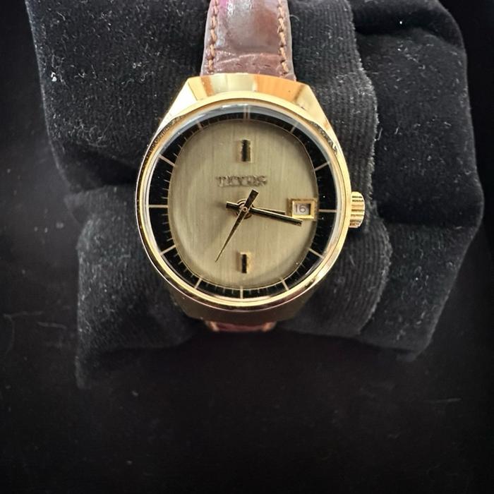 Jam tangan titus wanita vintage