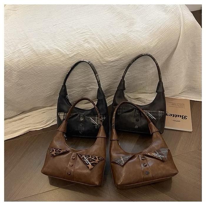 ￼Tas Ketiak Wanita Kulit Tas Cewek Underarm Bag BZ 0084
