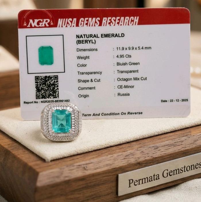 Cincin Permata Emerald Beryl Zamrud Rusia Crytal Top Quality