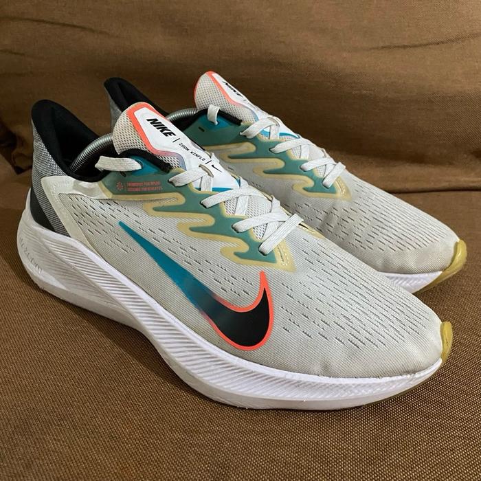Nike Air Zoom Winflo EUR 45 Original Running Pria