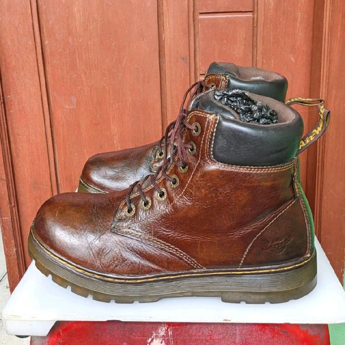 sepatu boots dr martens industrial 45/29,5