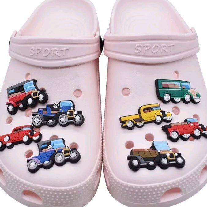 TERBARU AKSESORIS SANDAL JIBBITZ MOBIL CAR JADUL PIN SANDAL BAIM SEPATU CHARM KARAKTER MENARIK LUCU 