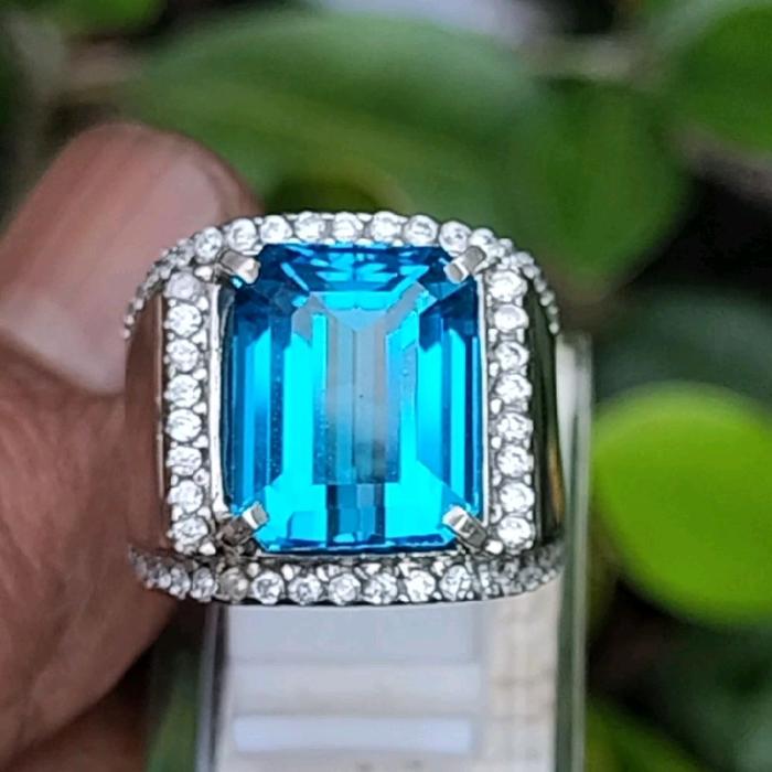 Natural Topaz (Swiss blue topaz)