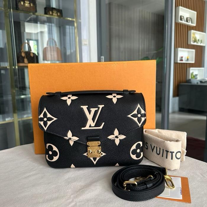 LV Metis Empreinte bicolor black beige 2021