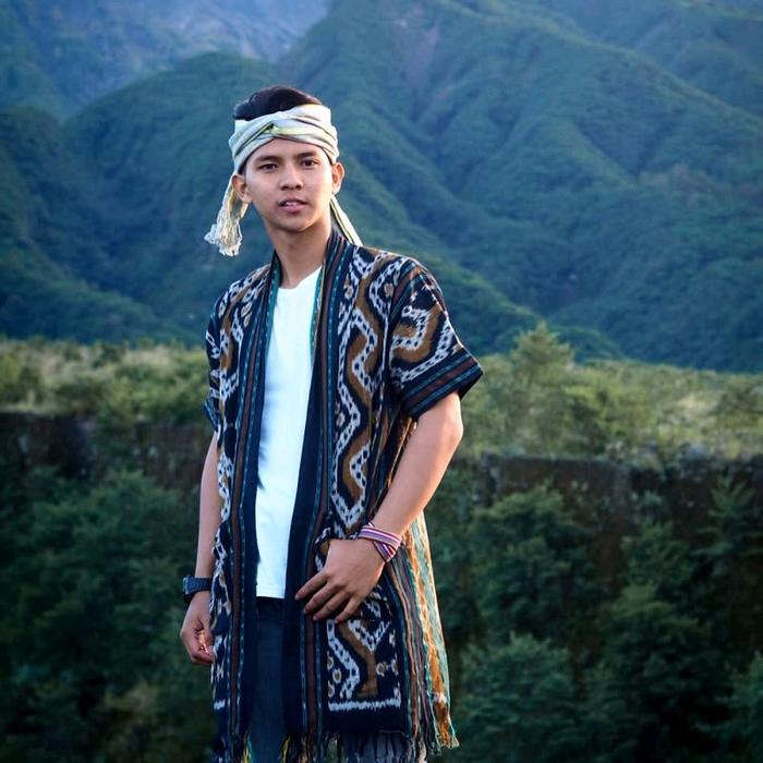 OUTER PRIA ETNIK TENUN ASLI