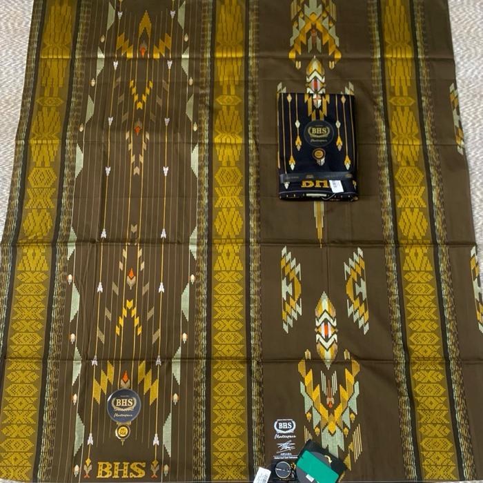 BHS Masterpiece SGE Grade Gold Kain Tenun Tradisional dengan Desain Eksklusif dan Kualitas Terbaik