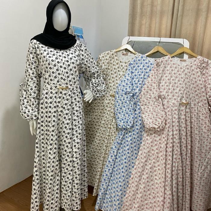 Gamis katun bolong poplin, pakai full furing,wudu” friendly dan busui Ada kantong di rok , resleting