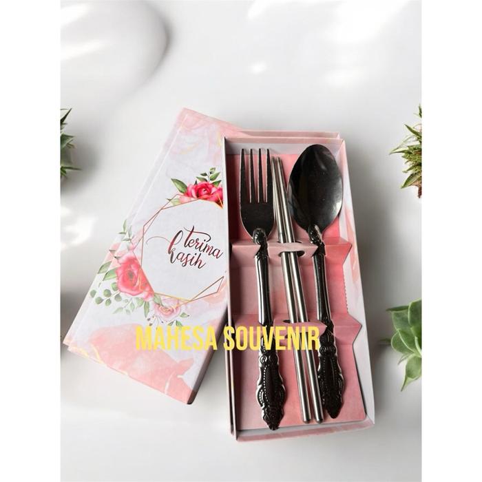( isi 20 set ) Souvenir Sendok Garpu Sumpit Wayang fullbox motif