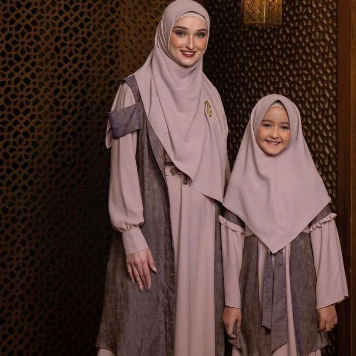 AL ANDALUS WOMAN BY HAITWO // GAMIS WANITA HAITWO // BAJU COUPLE // SARIMBIT KELUARGA // GAMIS INNER