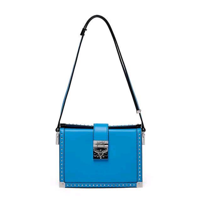 Preloved Tas MCM Blue Leather Studdes Box Shoulder Bag,bahu