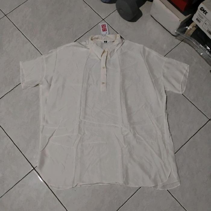 Preloved Kemeja Blouse Uniqlo U Second Original