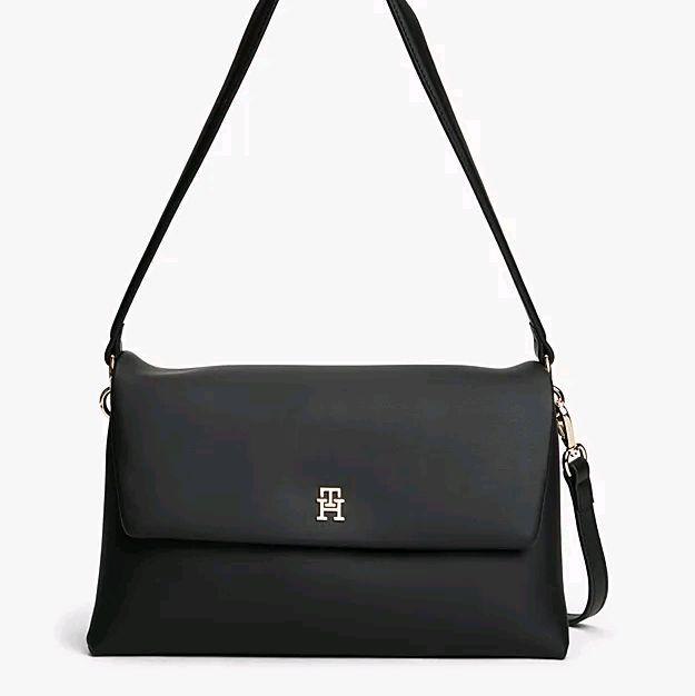 Tommy Hilfiger Modern Essential Original Shoulder Bag Wanita