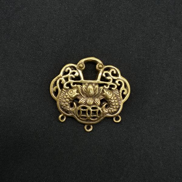 Liontin Kuningan Murni Model Gembok Ruyi Motif Ikan Koi Lotus Ukiran Klasik Estetik Aksesoris Antik