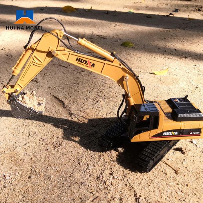 Huina Excavator Bulldozer Model Diecast 1:50 Alloy Models Car Toys