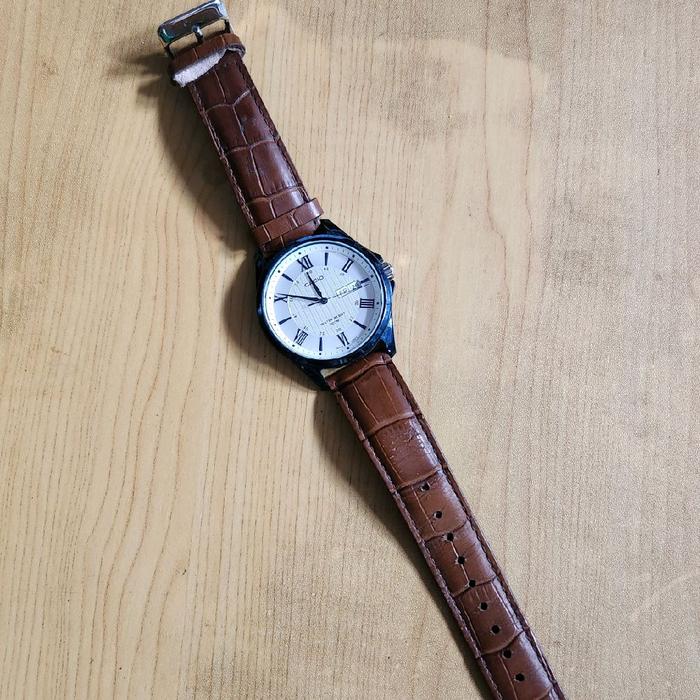 Jam Tangan Pria Casio MTP 1384 Bekas
