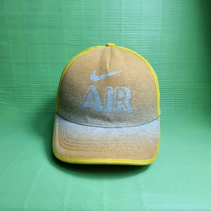 topi nike athletics visor pendek gradasi