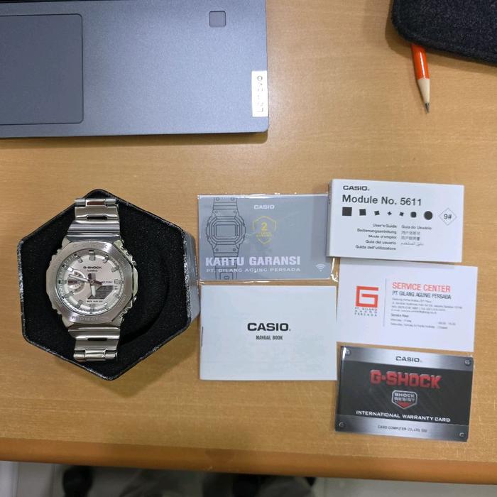 Casio G-Shock Jam Tangan Pria Model No. 5611 GM 2110D dengan Garansi Resmi dan Kartu Garansi Origina