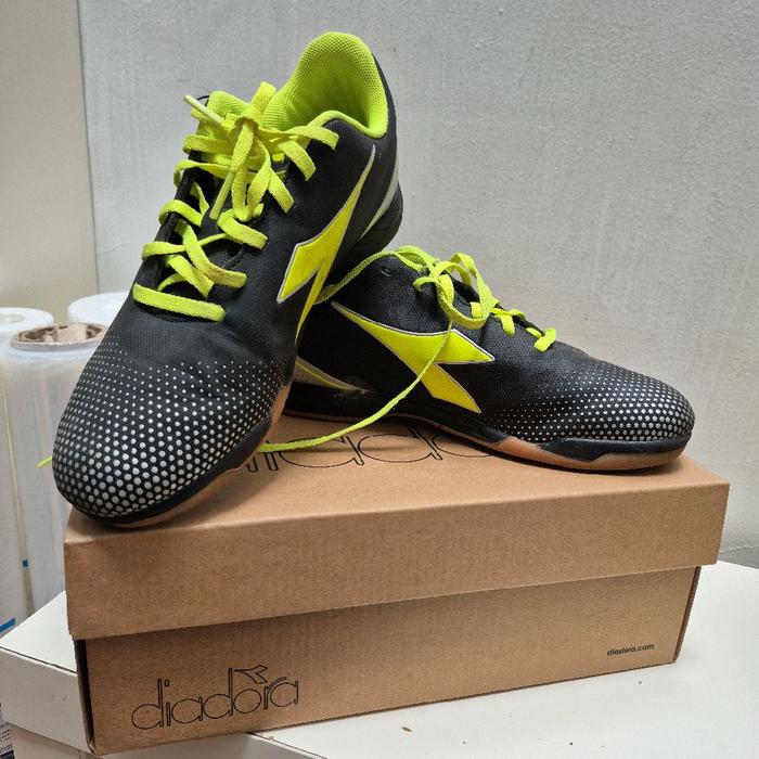 PRELOVED Sepatu Futsal Anak