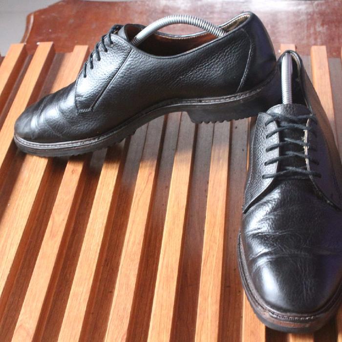 Sepatu laceup  Boot formal kulit tebal" Cole Haan" upper kulit asli outsole kokoh. size US 10,5 M no