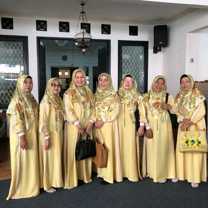 Rafhanah Yellow Butter Gamis Traveling Anti Kusut Adem Nyaman Elegan Simple Sporty Size S-XXL Bahan 