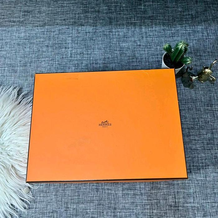 HERMES BOX AUTHENTIC FREE TISSUE PAPER