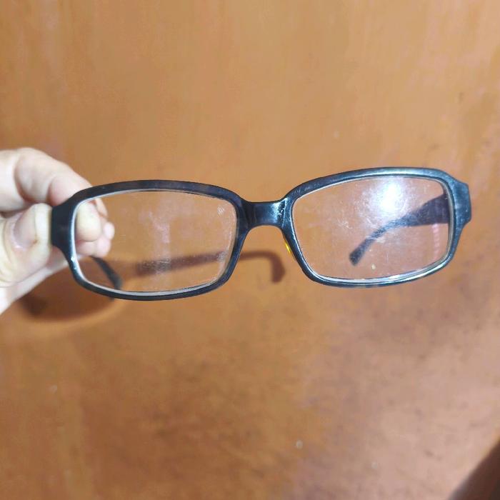 kacamata second merk  Levis Usa kotak