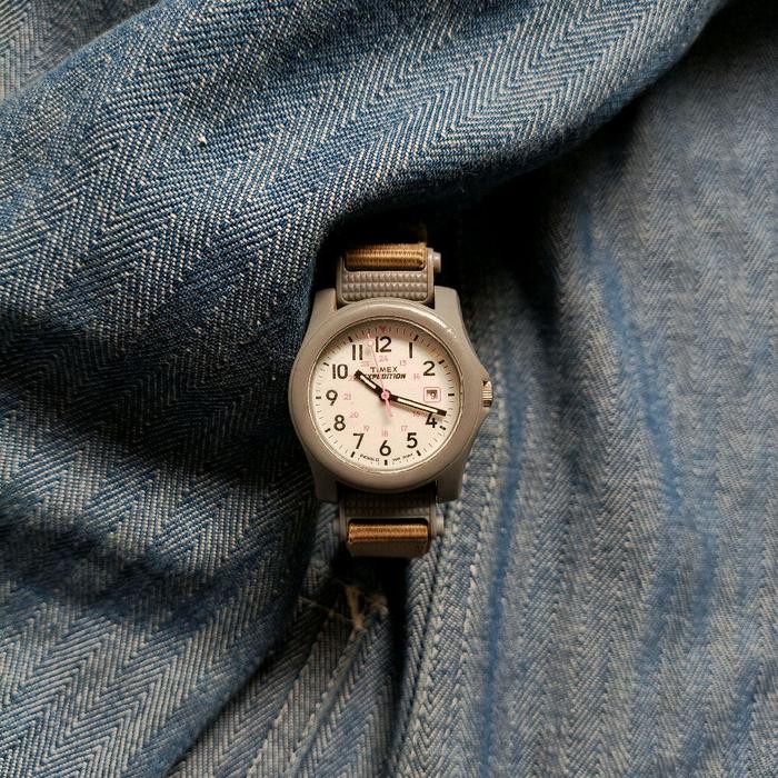 Field Watch Ladies Timex Expedition Indiglo WR 50M