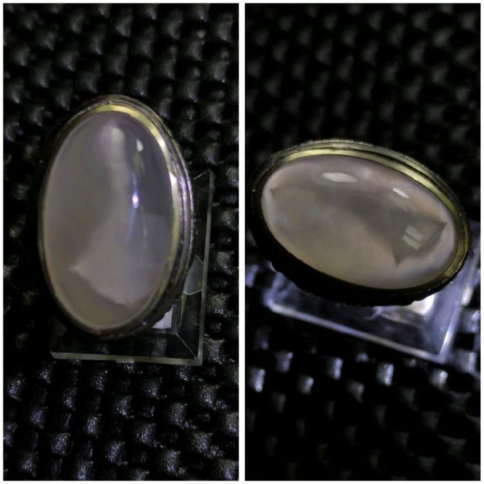 NATURAL BATU YAKUT SUSUP KOMBINASI WARNA PUTIH HQ Batu Asli dengan Kombinasi Warna Putih Berkualitas