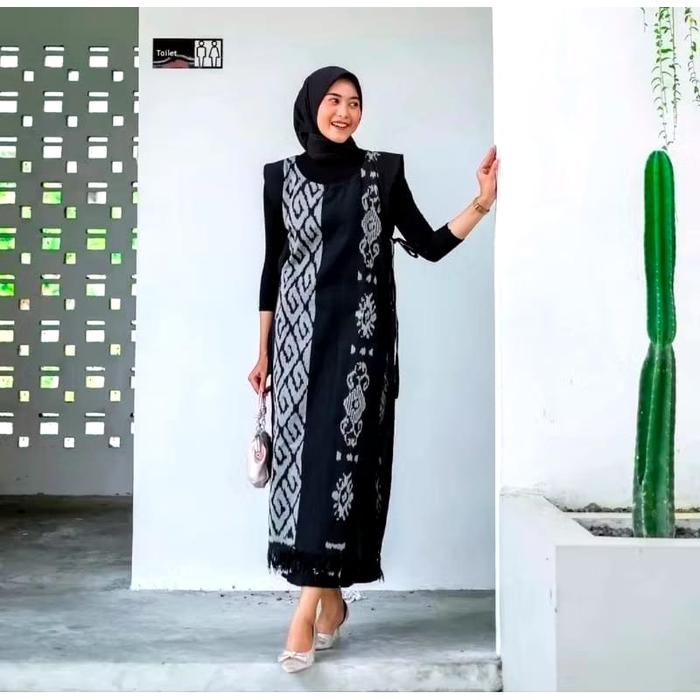Outer Rompi Panjang Wanita Kain Tenun Motif Toraja Batik Baju Muslim Etnik