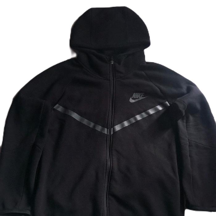 Nike Jaket Tech Fleece Hitam Old Gen 2017 Versi Lama Dengan Desain Klasik Dan Logo Silver Di Sisi