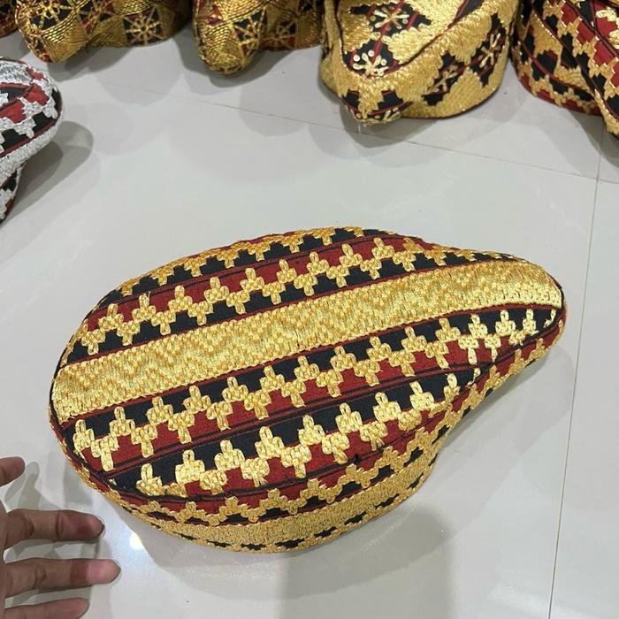 PECI TAPIS MANUK MEGHEM ASLI TENUN Kopiah