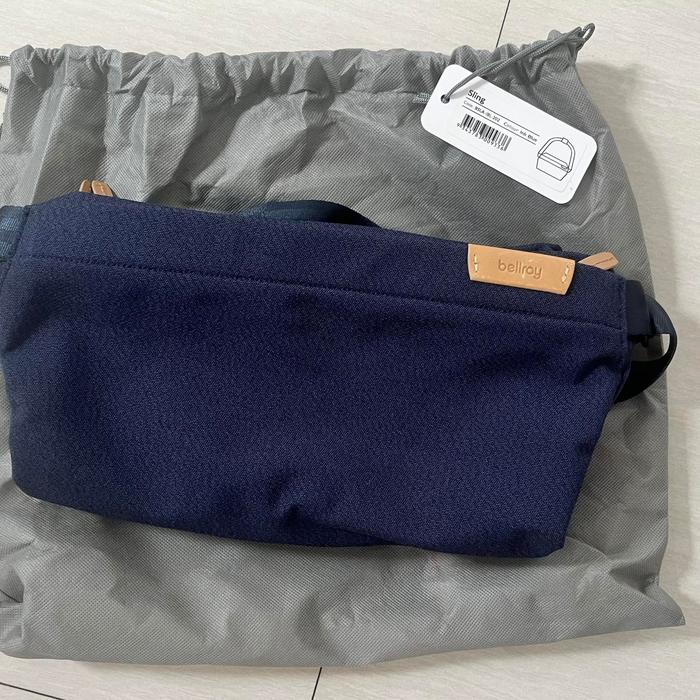Bellroy Tas Selempang Messenger Bag 7L - Desain Kokoh & Modern, Kapasitas Besar, Ringan, Nyaman, Tah