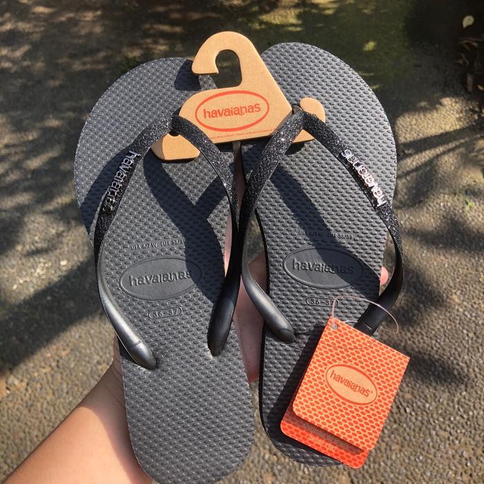 Havaianas hitam gliter tali dan samping Sandal Wanita