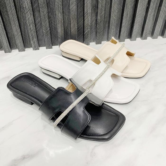 Sandal Wanita Santai Keynarra Luly Hak 2cm Kode YM 001 Sendal
