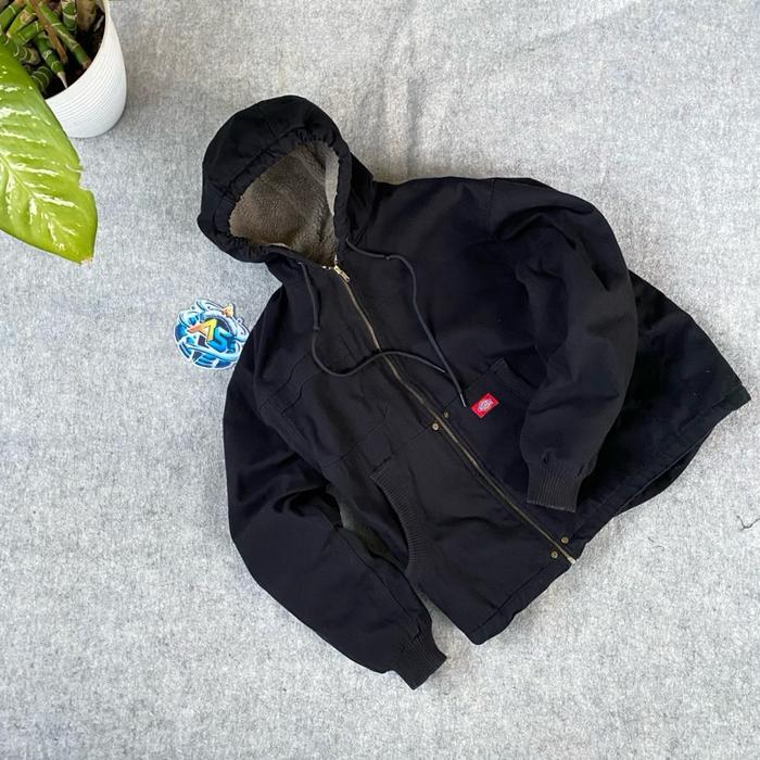 Active Jacket super cakep hitam pekat duck canvas   Keren sekali boxy fit