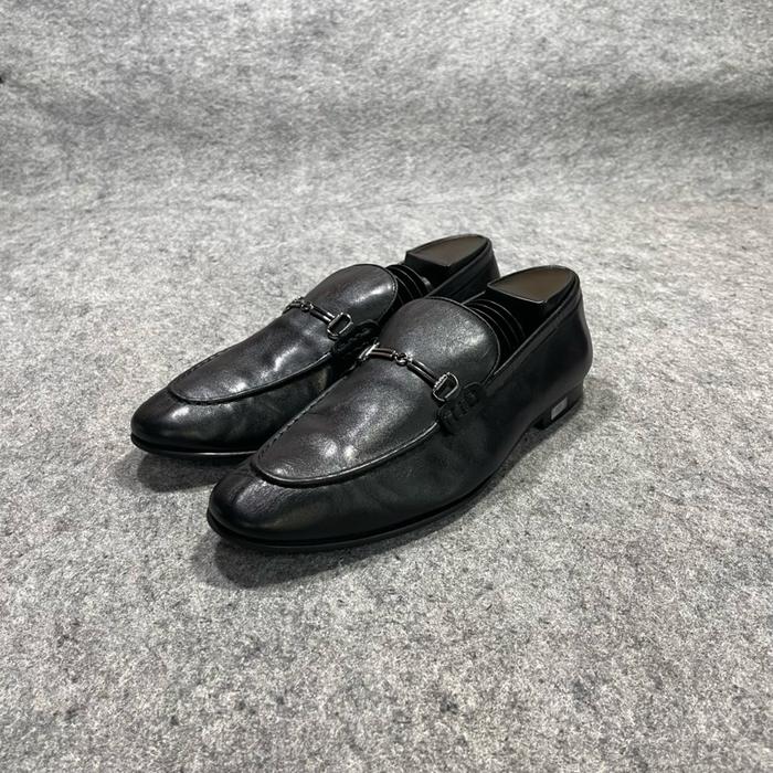 Merek: DRESS SHOES PEDRO Model: LOAFERS Asal: CHINA  Size :  9SETARA 43 INSOLE  27CM Price : 599k Pr