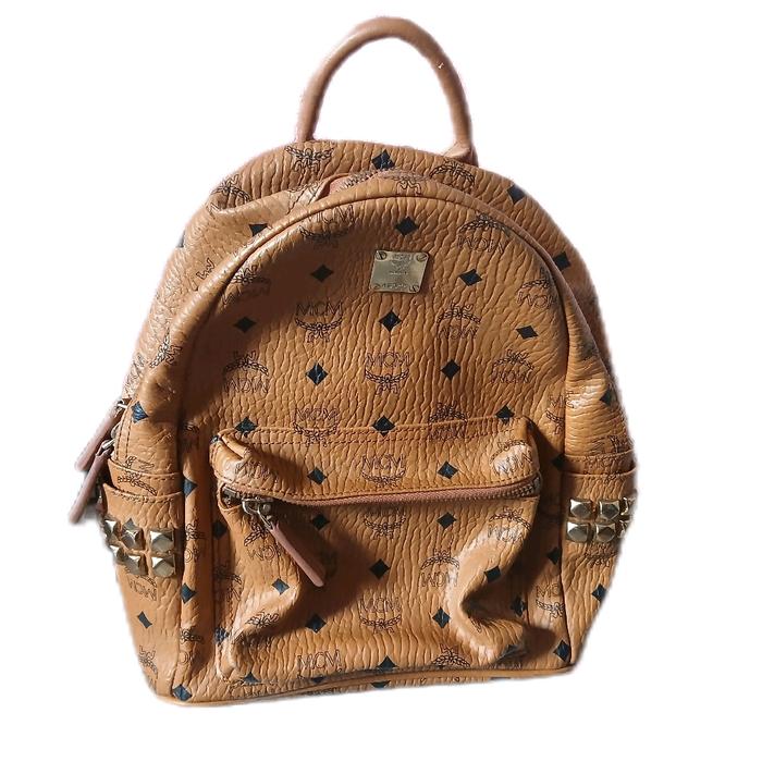 Ransel Mini MCM Wanita dengan Desain Eksklusif dan Detail Studs yang Trendy